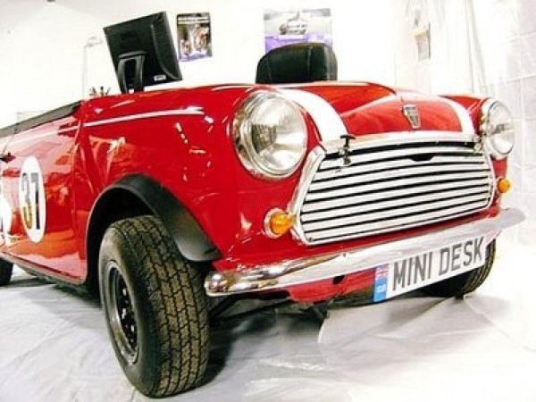 Mini íróasztal